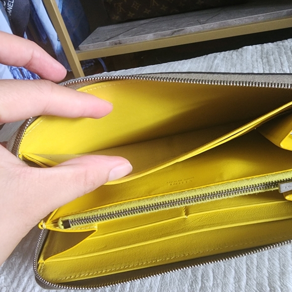 CELINE ZIPPED LONG WALLET - Picture 7 of 13